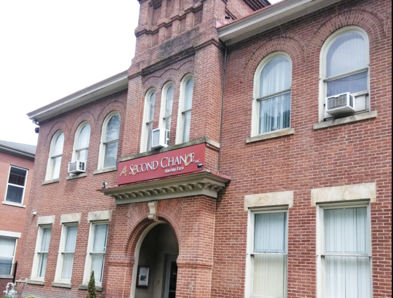 8350FrankstownAve 2 768x582